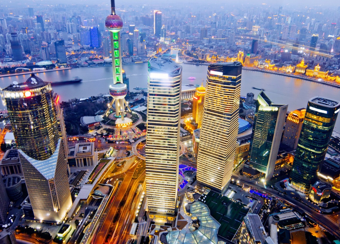 Découvrez l’incroyable beauté et hauteur de la tour de Shanghai,…