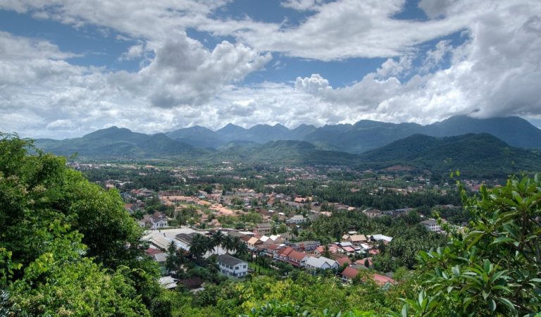 Découvrez la Cascade de Kuang Si : Un…