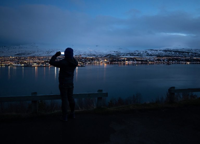 Découvrez la fascinante Église d’Akureyri : une prouesse…