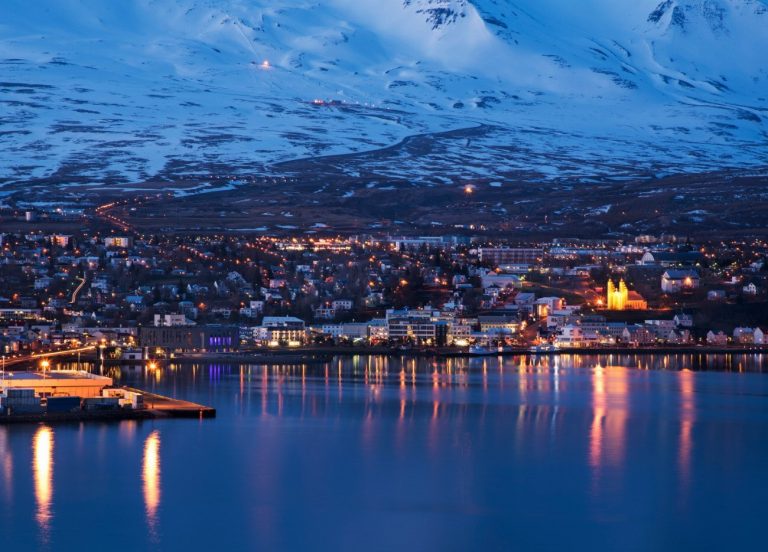 Découvrez le Festival du Folk d’Akureyri : Une…
