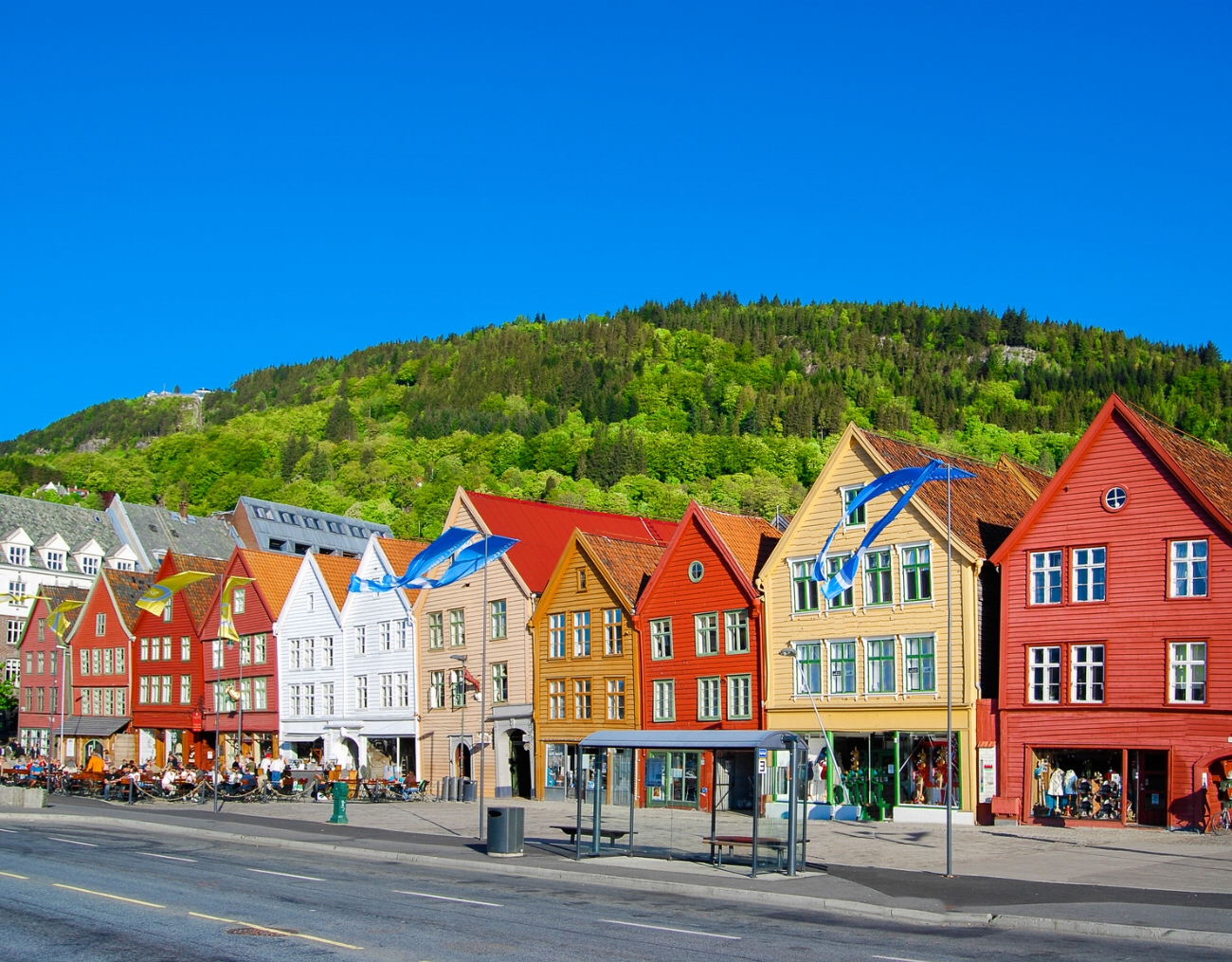 Découvrez le paradis caché du Mont Fløyen à Bergen :…