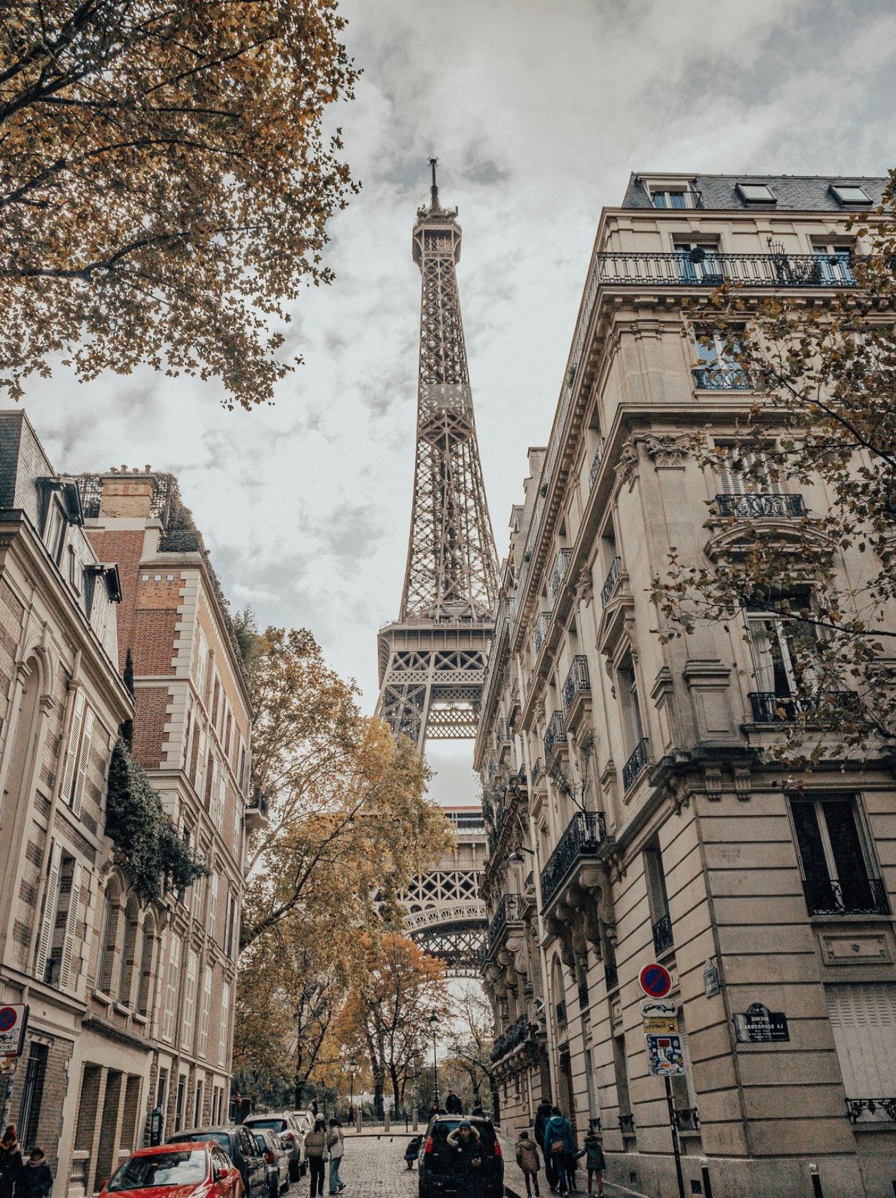 Embarquez pour une croisière enchanteresse sur la Seine à Paris…