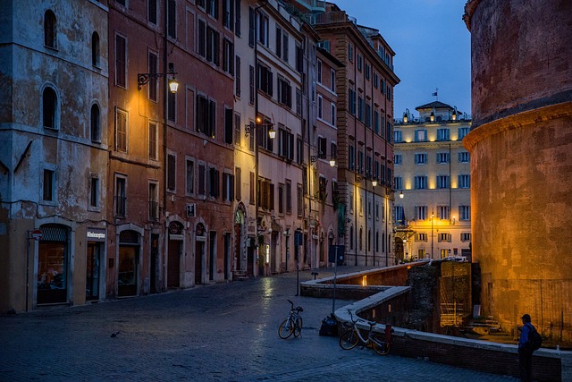 Histoire et légendes de la Fontaine de Trevi