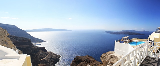 Découvrez la légende de l'éruption volcanique de Santorin