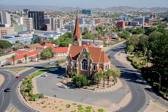 Préparez-vous pour l'aventure : Windhoek, la porte d'entrée du safari
