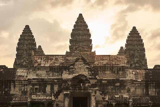 Explorez les trésors cachés des temples d'Angkor à vélo