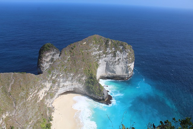 Explorez les plages paradisiaques de Nusa Penida