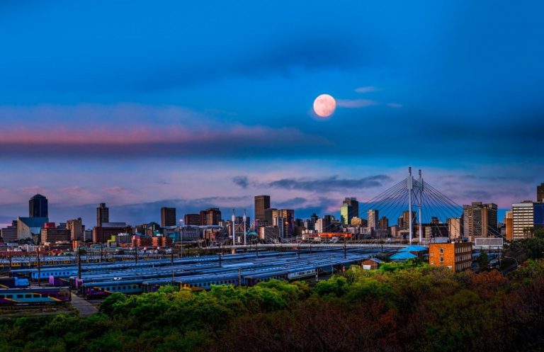 Johannesburg : Découvrez le musée de l’Apartheid et…