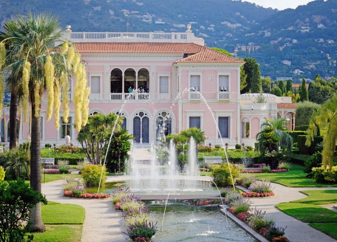 Pourquoi la Villa Ephrussi de Rothschild est-elle considérée comme l’un…