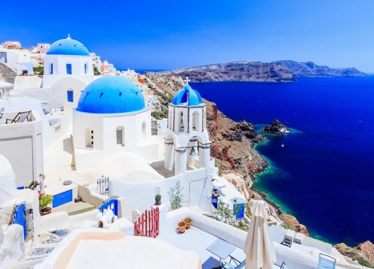Santorin : Découvrez les couchers de soleil à…