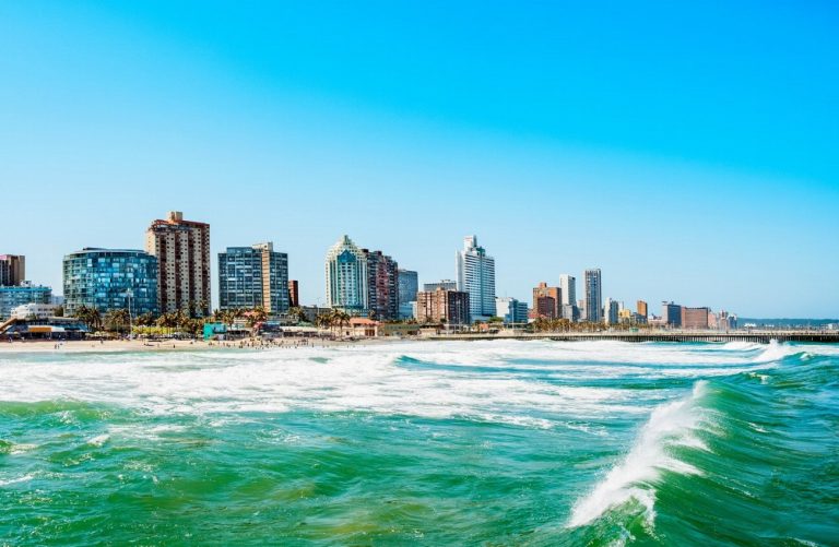 Sensations fortes garanties : Découvrez les plages dorées…
