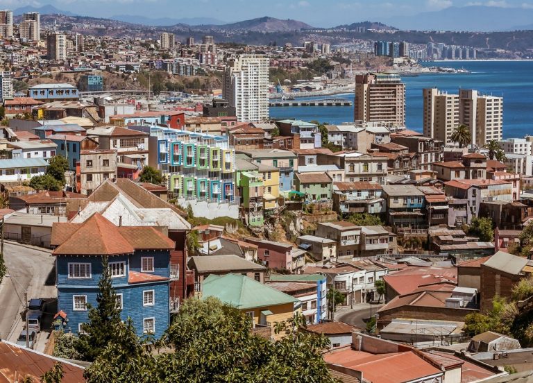 Valparaiso : le paradis du street art avec…